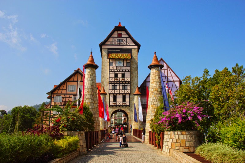 Seni bina gaya Eropah di Colmar Tropicale, Bukit Tinggi